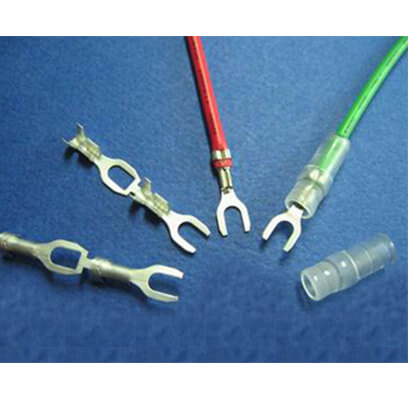 T43 - Terminais de Garfo em Arnês de Fios